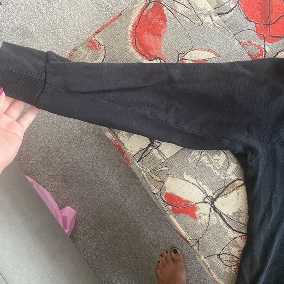 Woman’s Jack Skellington zip up sweatshirt - Picture 5 of 6